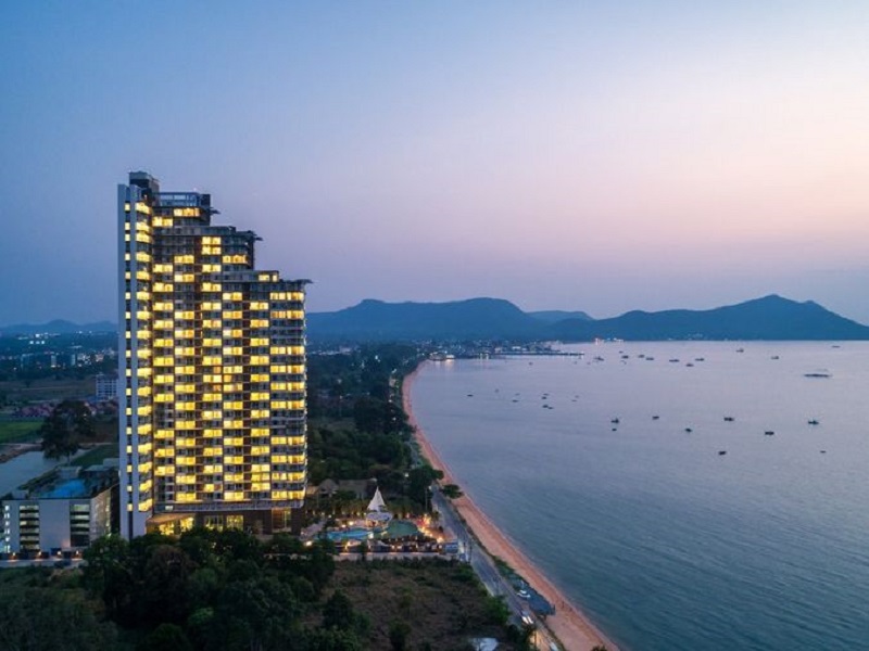 เดลมาเล่ย์ บางเสร่ บีชฟร้อนท์ (Del Mare Bang Saray Beachfront) รูปที่ 1