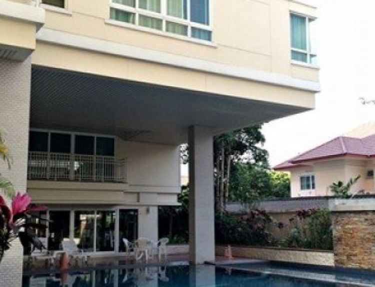 บ้าน สิริ สาทร เย็นอากาศ (Baan Siri Sathorn Yenakard) รูปที่ 1