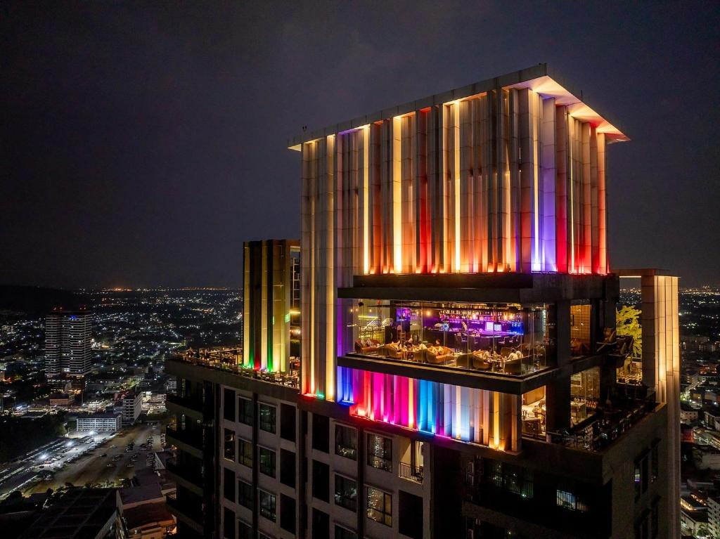 โอ๊ควูด โฮเทล แอนด์ เรสซิเดนซ์ ศรีราชา (Oakwood Hotel & Residence Sri Racha)