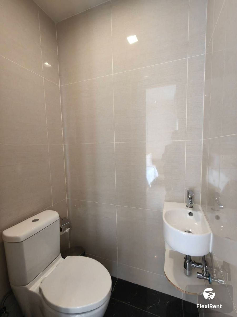 Park Origin Phrom Phong HNM photo #4