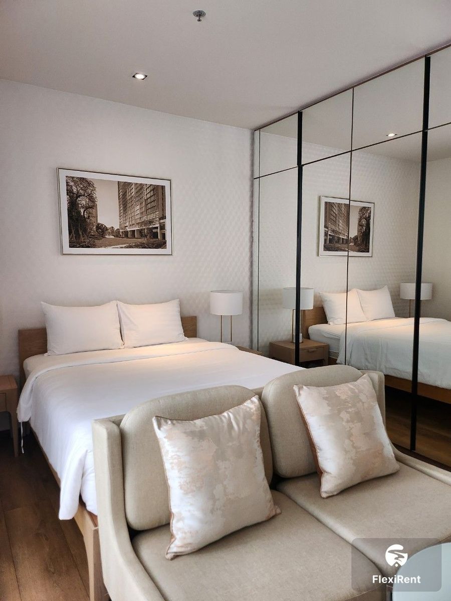 Park Origin Phrom Phong