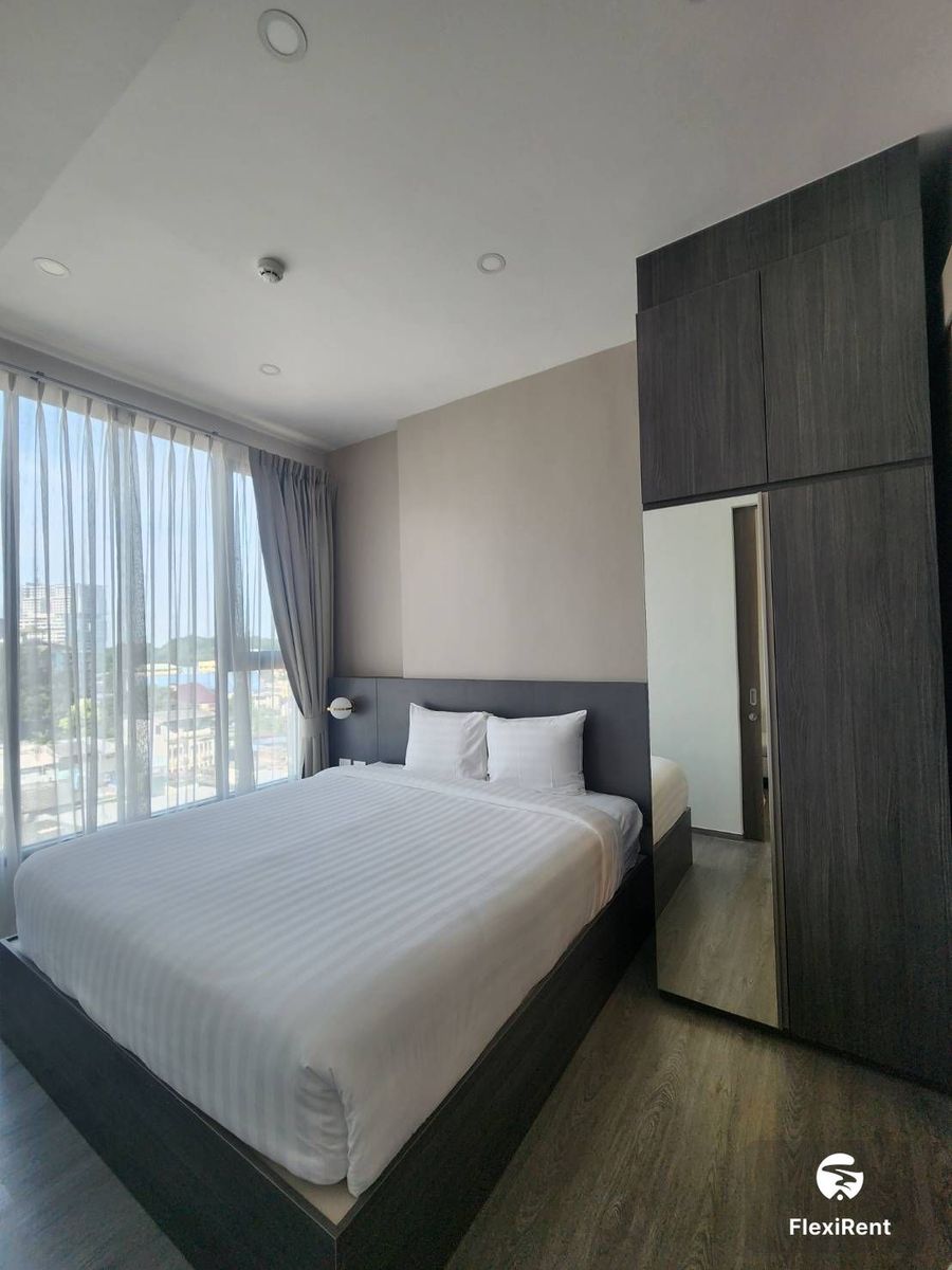 Hampton Sriracha + Include Service photo #5