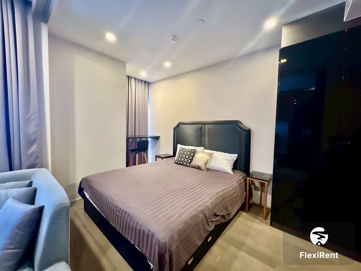 Ashton Asoke photo #4