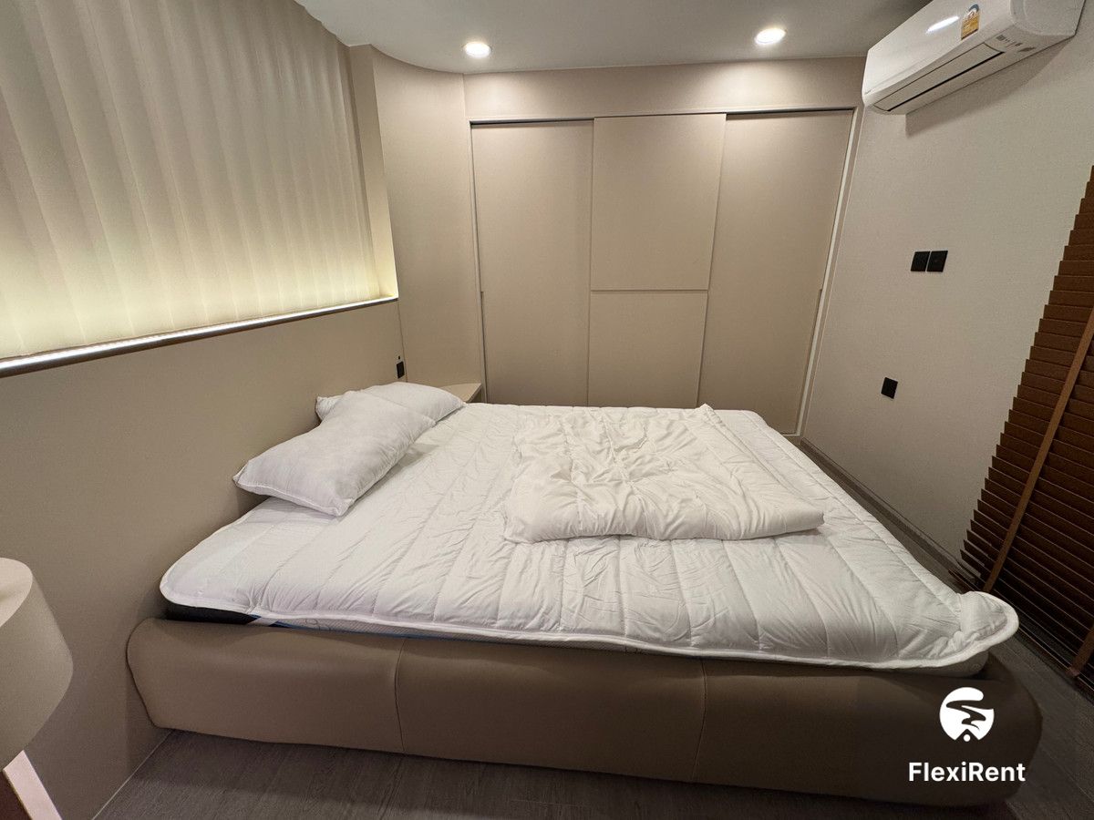 Cooper Siam photo #5