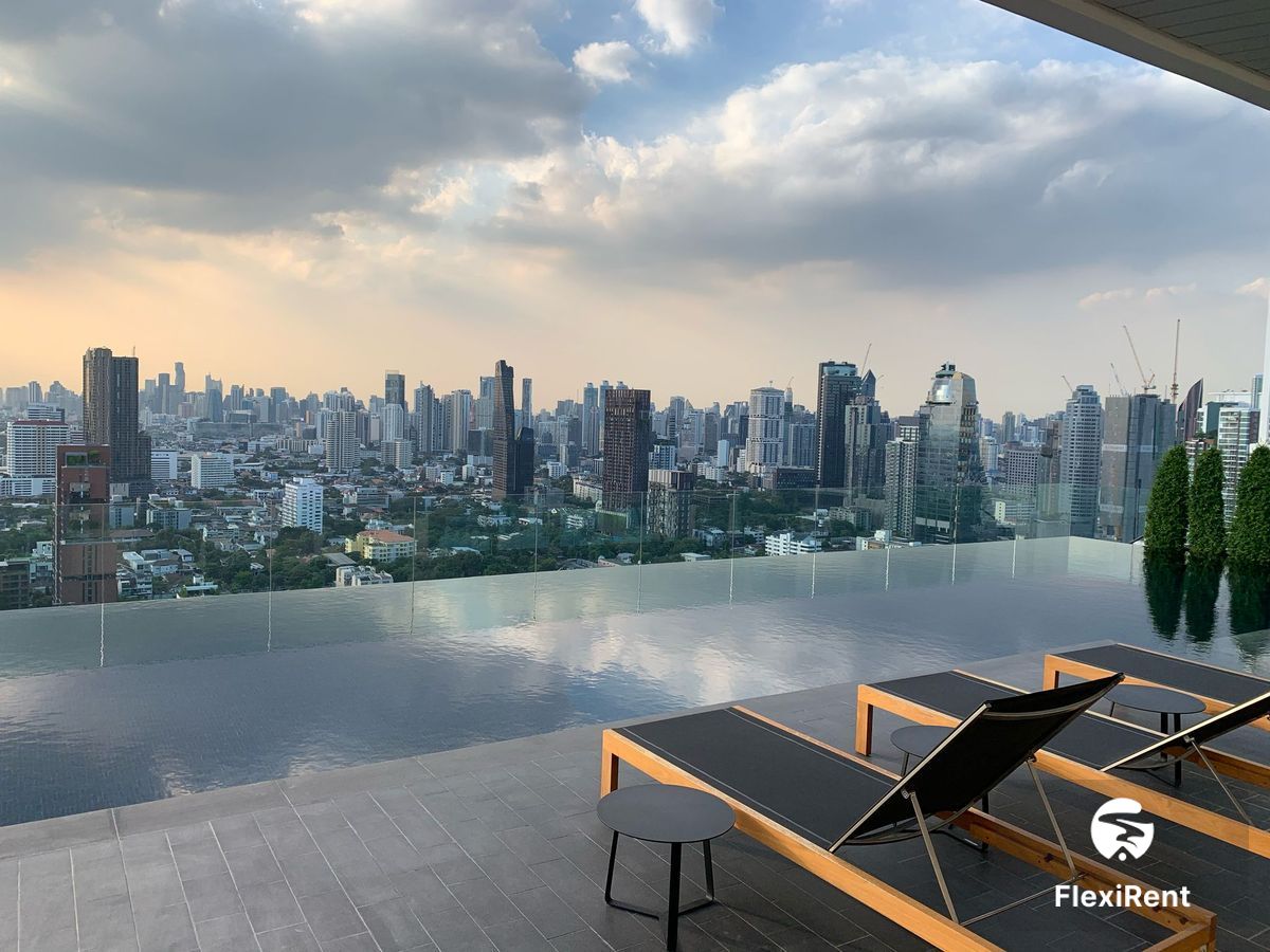 Siamese Exclusive Sukhumvit 42