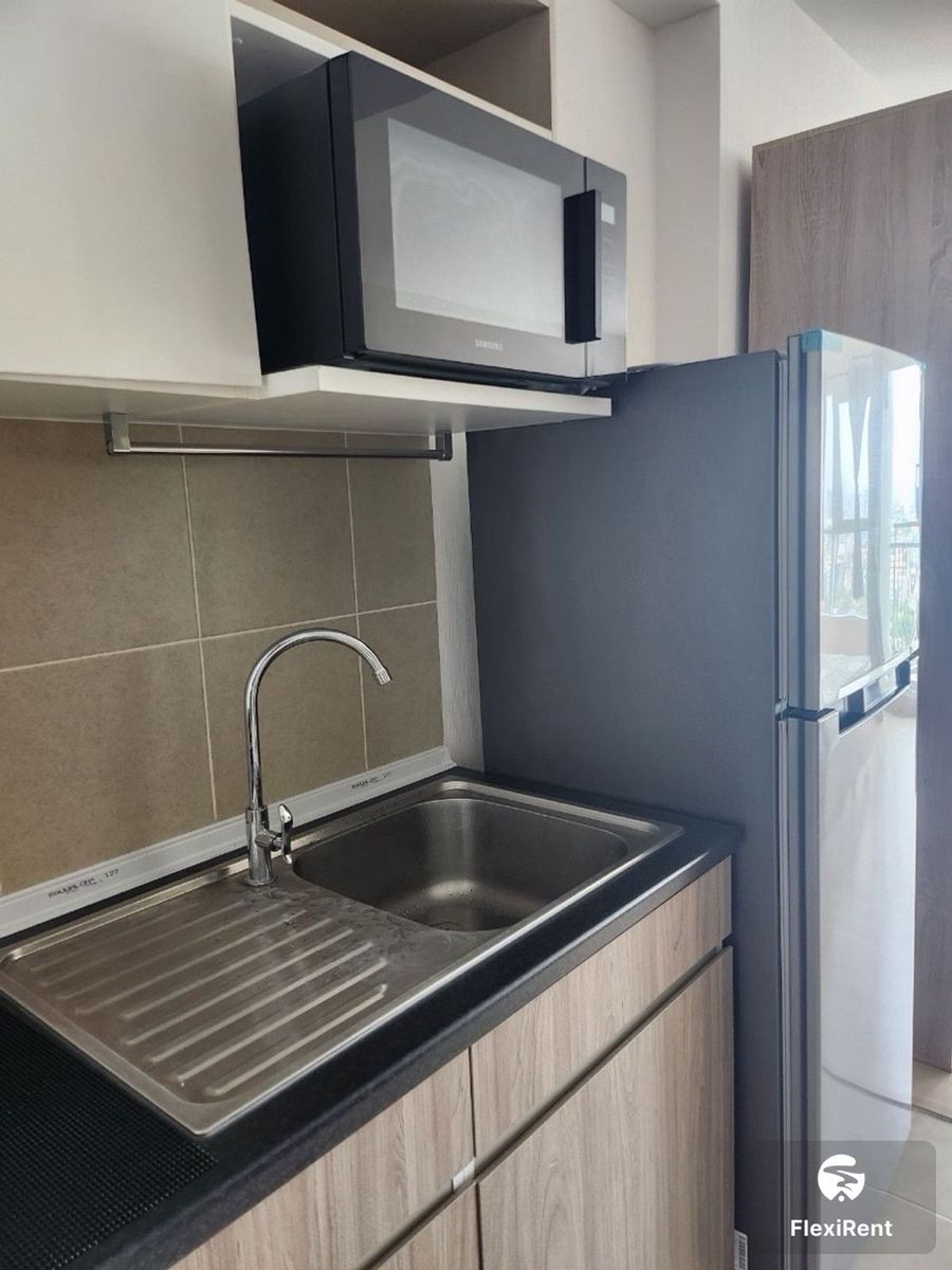 Supalai Park Talat Phlu Station photo #5