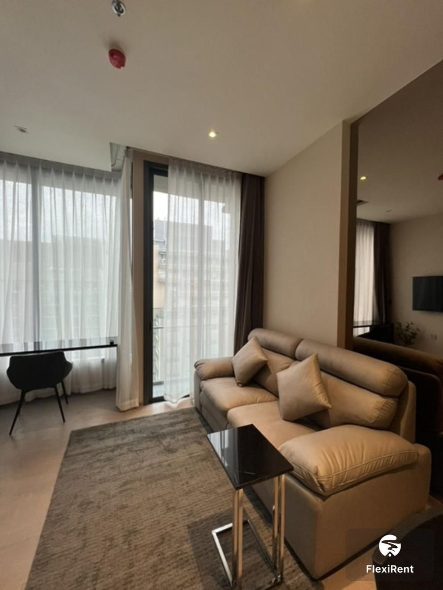 The ESSE Asoke photo #2