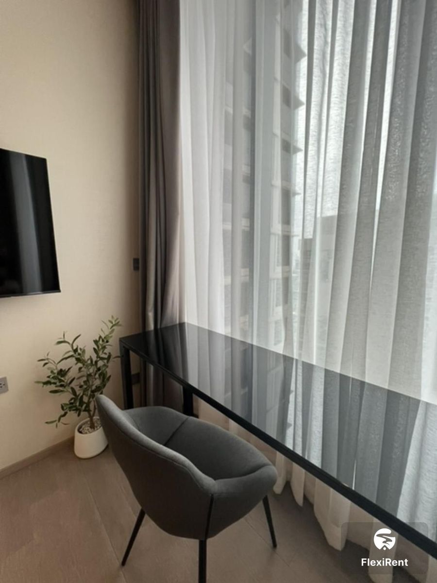 The ESSE Asoke photo #4