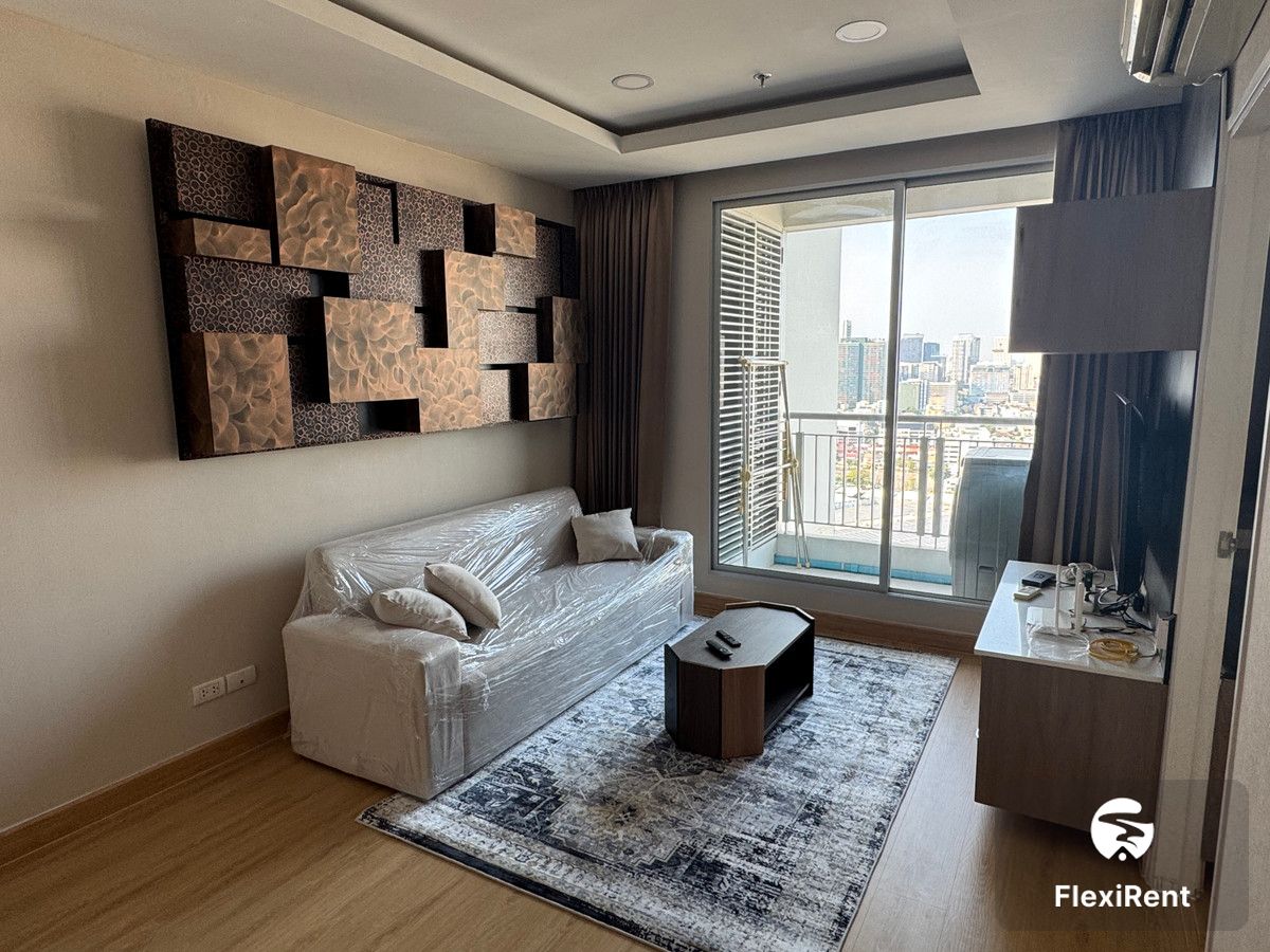 Life @ Ladprao 18 photo #3