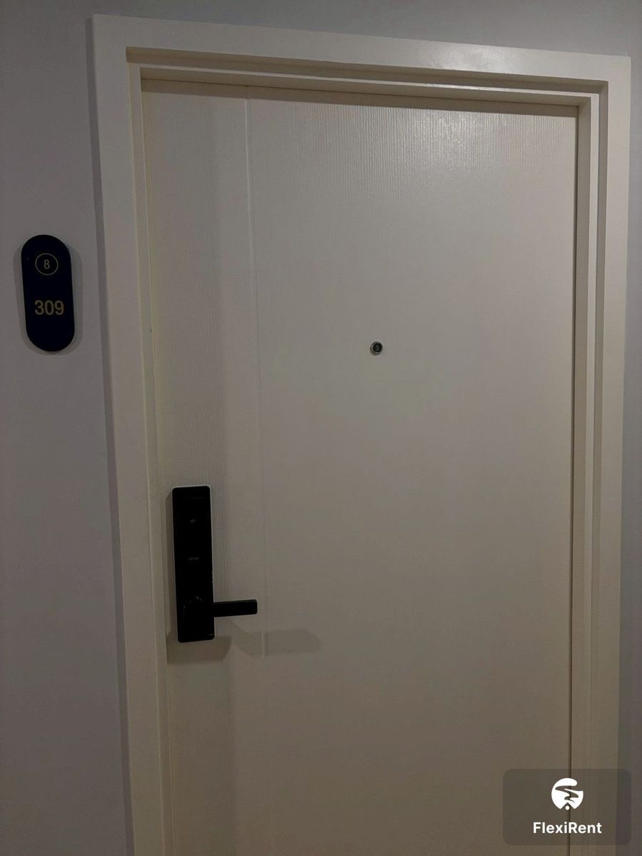 Blue Sukhumvit 105 photo #2