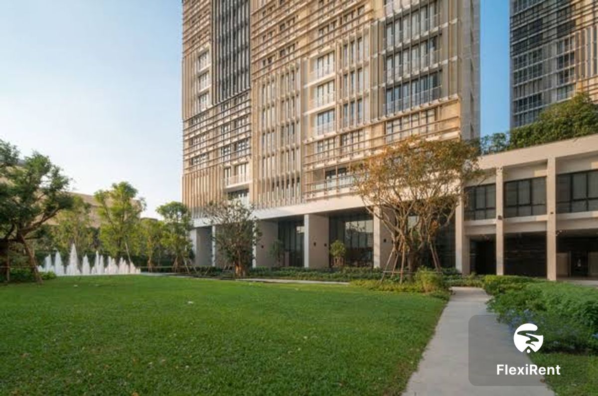 Park 24 (Origin Phrom Phong) photo #2
