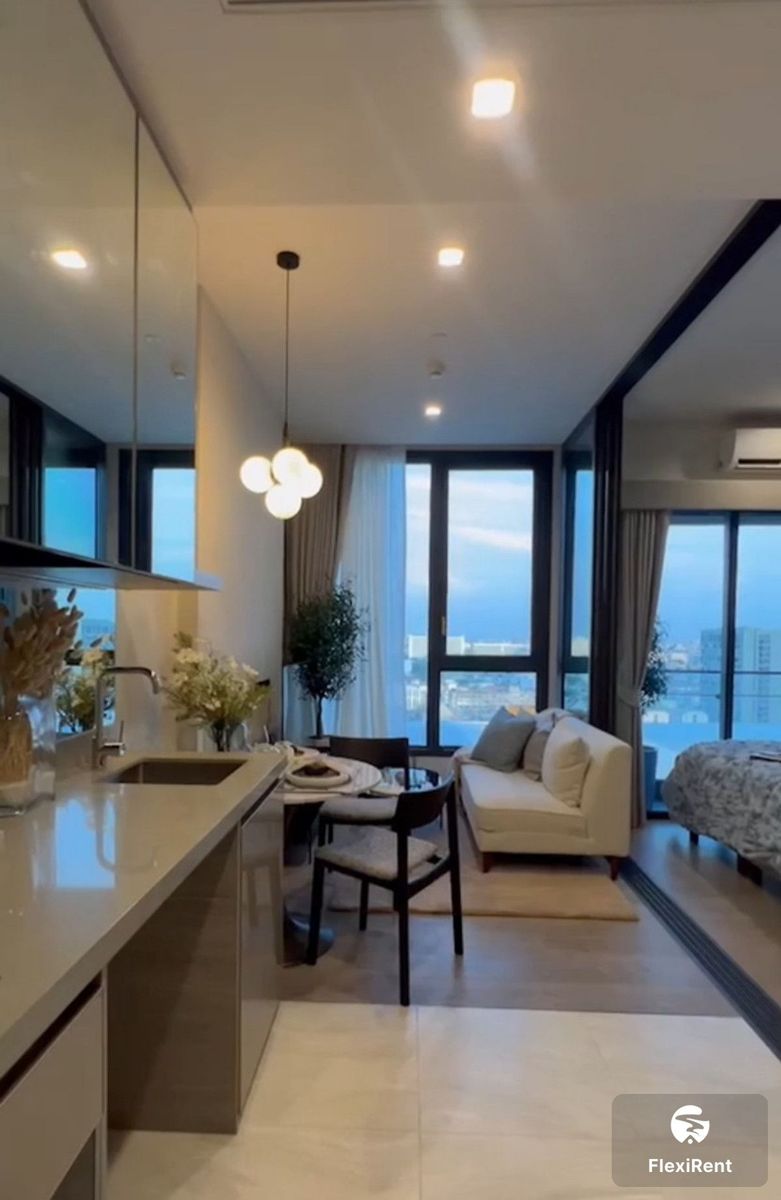 The Crest Park Residences