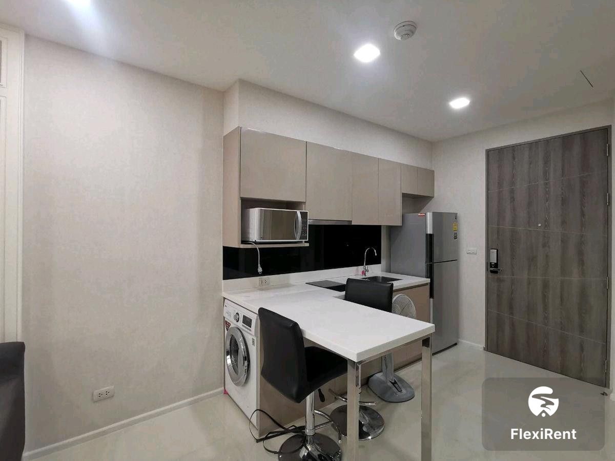 ทราพีโซ สุขุมวิท 16 (Trapezo Sukhumvit 16) รูปที่ 3