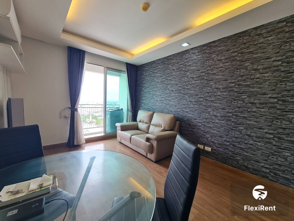 ทรู ทองหล่อ (Thru Thonglor)