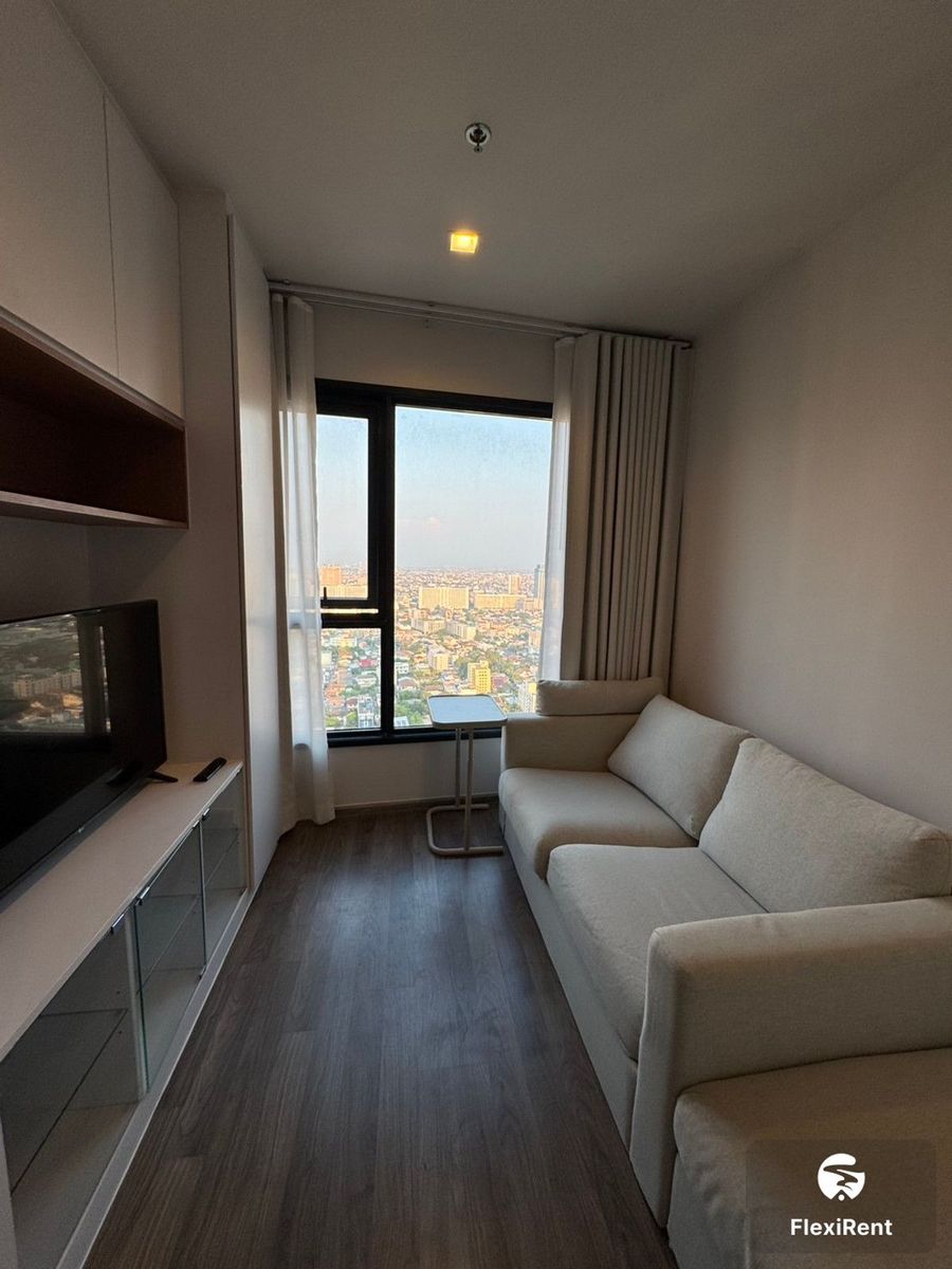 ไลฟ์ ลาดพร้าว วัลเล่ย์ (Life Ladprao Valley)