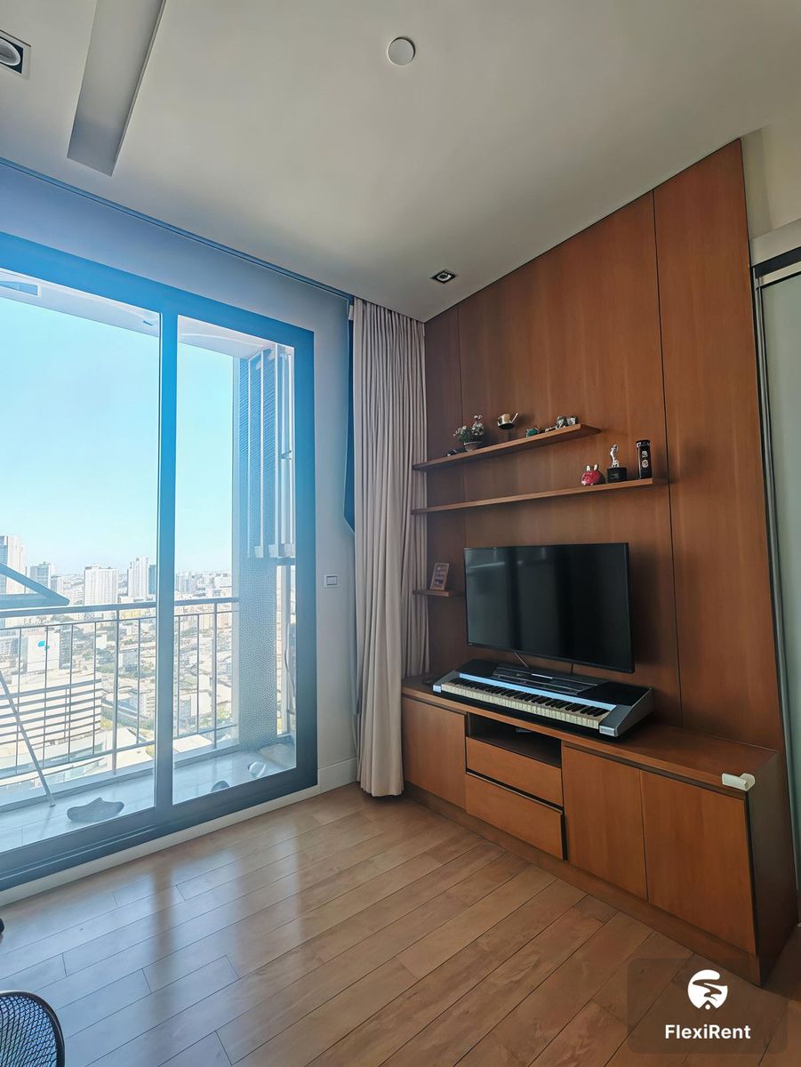 Equinox Phahol - Vibha photo #2