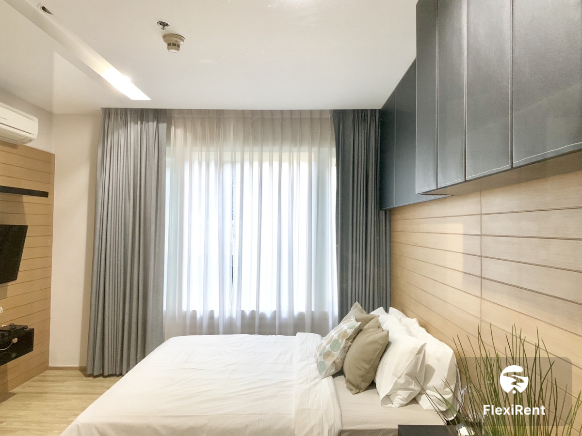 Siri @ Sukhumvit photo #2