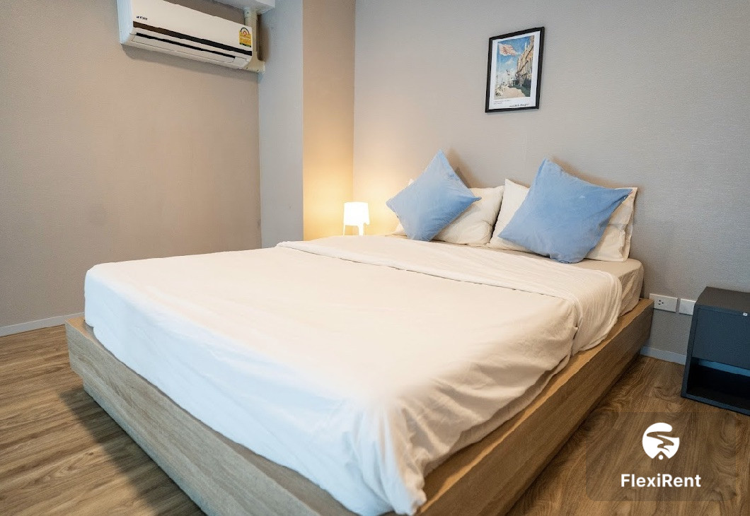 Blossom Condo @ Sathorn - Charoenrat