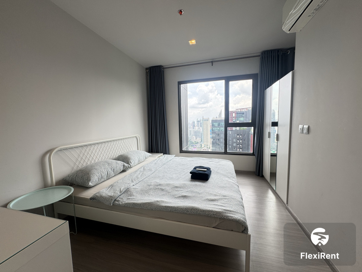 Life Asoke - Rama 9 photo #2