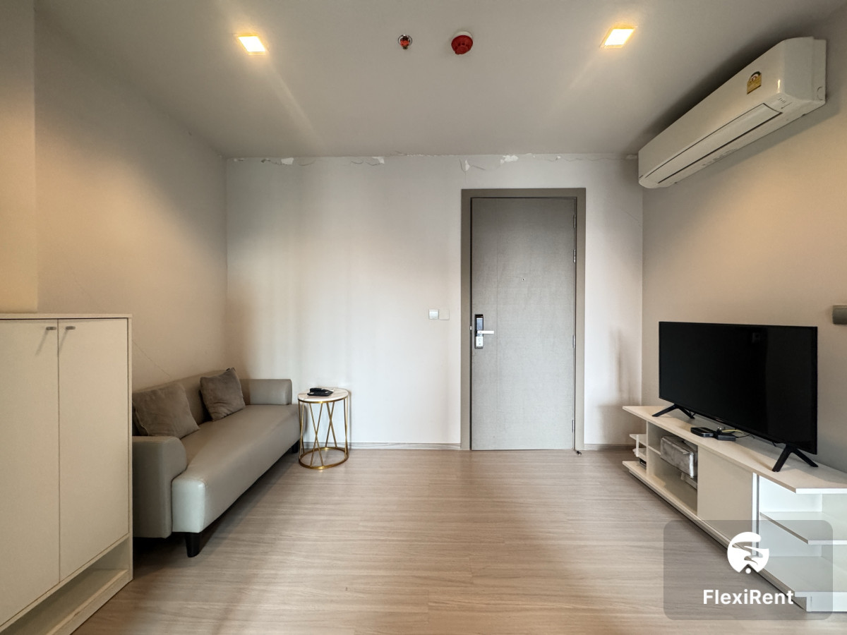 Life Asoke - Rama 9 photo #3