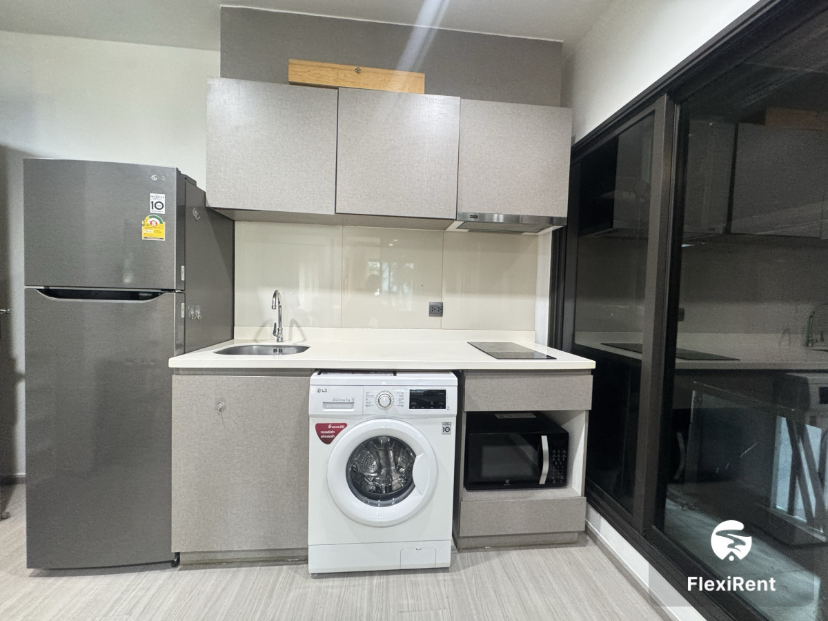 Life Asoke - Rama 9 photo #5