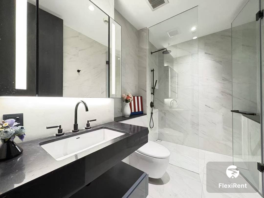 Tait Sathorn 12 photo #3