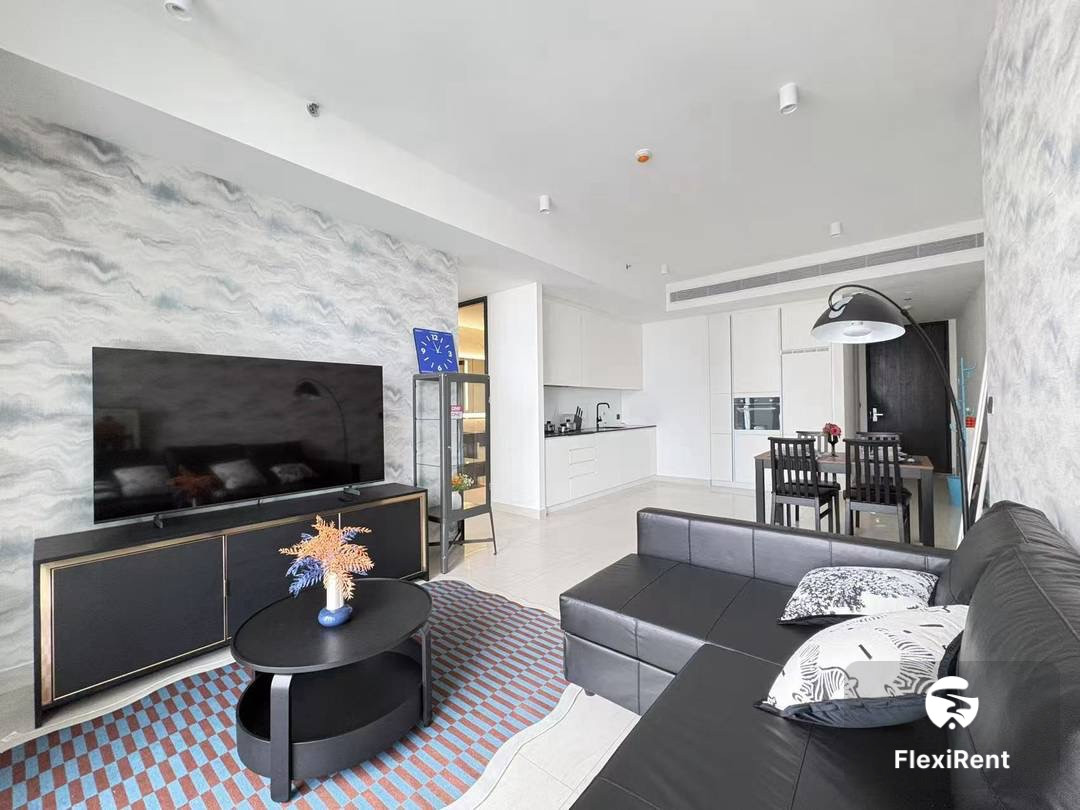 Tait Sathorn 12 photo #2