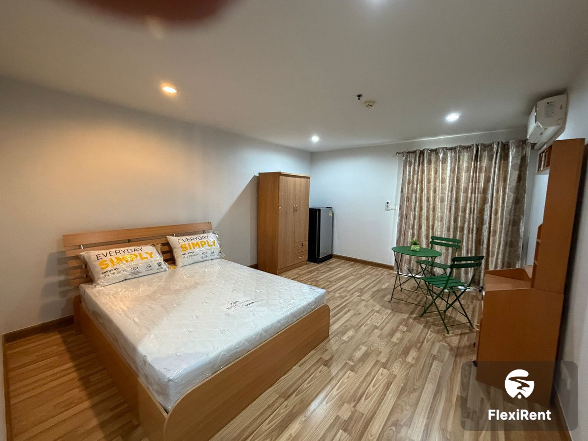 Regent Home 15 Changwattana photo #2