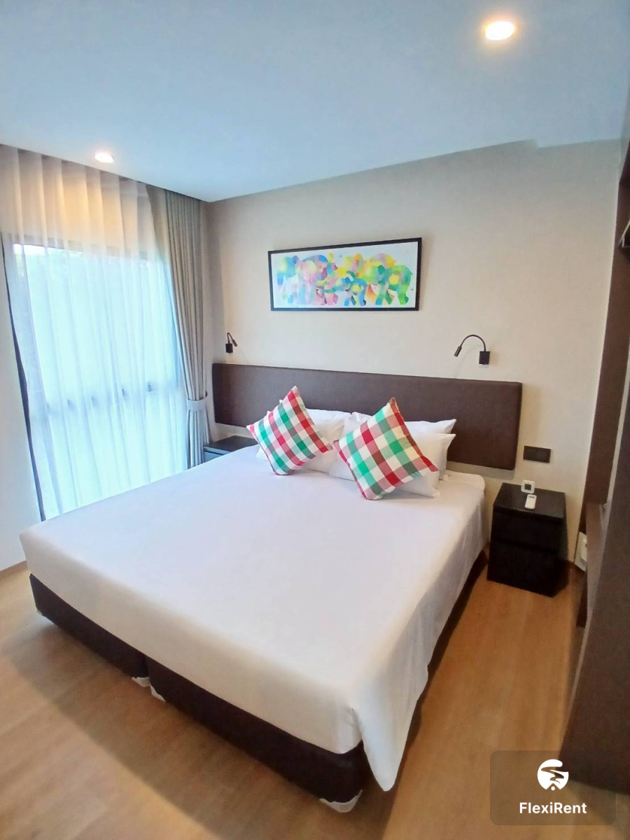 เดอะ ไตเติ้ล วี ราไวย์-ภูเก็ต (The Title V (Rawai-Phuket))