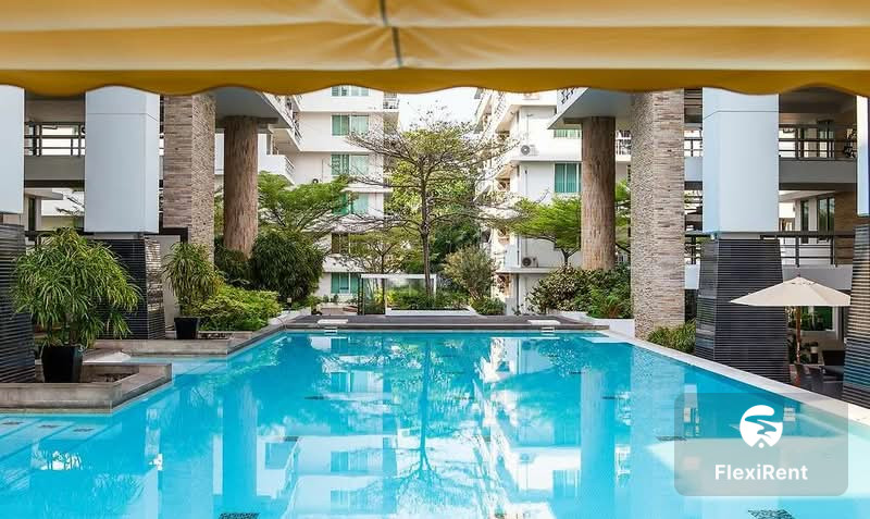 เดอะ วอเตอร์ฟอร์ด สุขุมวิท 50 (The Waterford Sukhumvit 50)