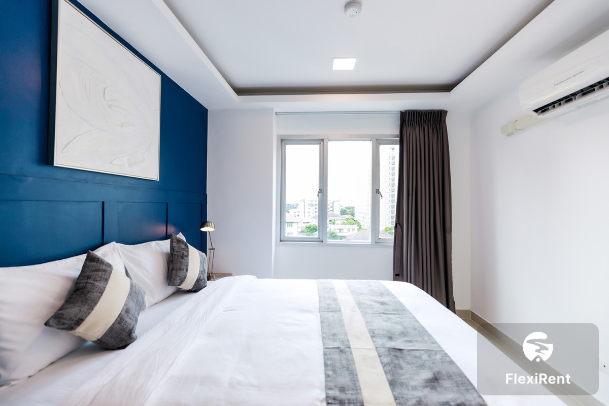 ยูทีดี8 โฮเทล & เรสซิเดนซ์ (UTD8 Hotel & Residence)