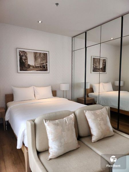 พาร์ค ออริจิ้น พร้อมพงษ์ (Park Origin Phrom Phong) รูปที่ 1