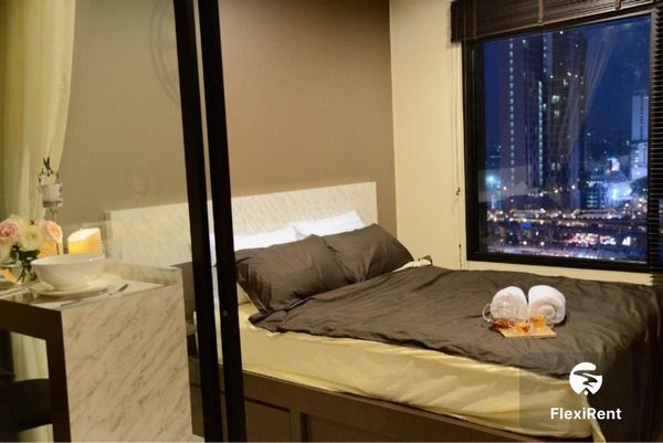 ไลฟ์ อโศก (Life Asoke   ) รูปที่ 1