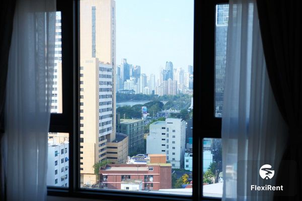 ไลฟ์ พระราม 4 - อโศก (Life Rama 4 - Asoke) รูปที่ 4