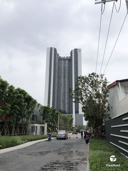 Aspire Sukhumvit - Rama 4 Image 4