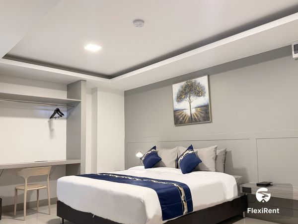 UTD8 Hotel & Residence Image 1