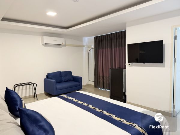 UTD8 Hotel & Residence Image 2